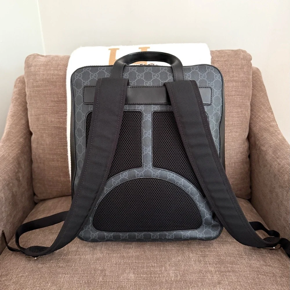Authentic Gucci GG Supreme Canvas Backpack black grey canvas unisex bag